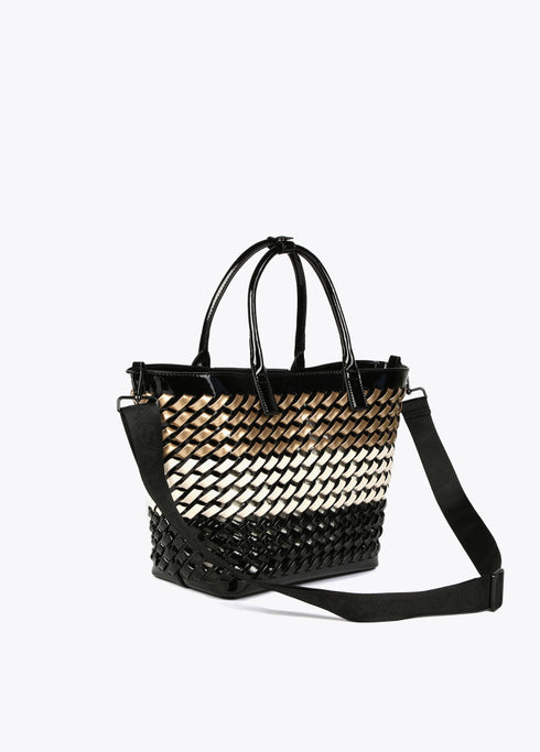 Cesto LOLA CASADEMUNT material trenzado de charol en tres tonos NEGRO- CRUDO