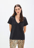 Camiseta Cuello Pico Animal Posicionado con Strass Negro Lola Casademunt LS2615109
