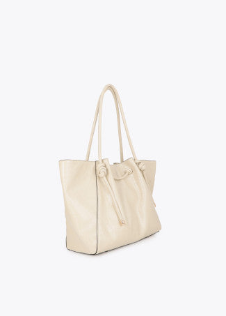 Shopper con Detalle Tubo Metálico con Logo Troquelado Piedra LF2604044