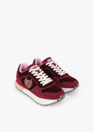 Deportiva con Plataforma Personalizada en Combinación de Materiales y Piel Negro-Rojo Lola Casademunt