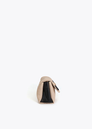 Bandolera con Solapa Canvas y Efecto Piel Crudo-Negro Lola Casademunt LS2604077