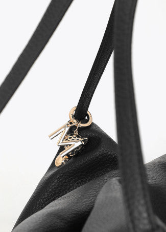 Shopper Efecto Piel Multi Tachas Negro Lola Casademunt