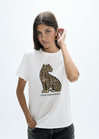 Camiseta Cuello Caja Aberturas Laterales y Posicionado Leopardo Lentejuelas Blanco Lola Casademunt