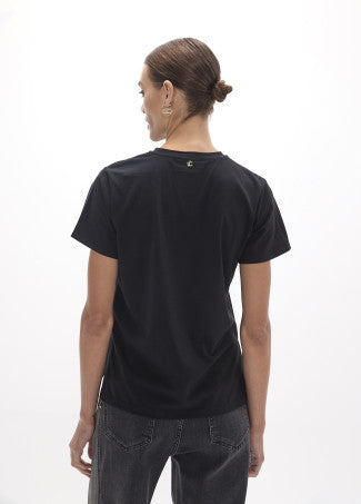 Camiseta Cuello Caja, Fit con Aberturas Laterales, Print Volumen Posicionad Negro Lola Casademunt