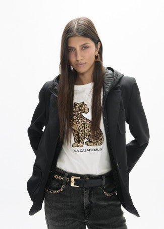 Camiseta Cuello Caja Aberturas Laterales y Posicionado Leopardo Lentejuelas Blanco Lola Casademunt