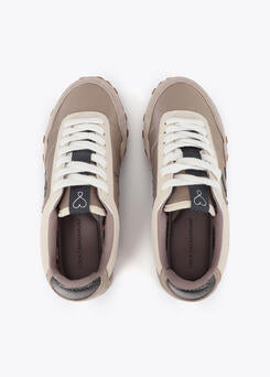 Deportiva Combinada en Diferentes Materiales y Piel Gris-Metal Lola Casademunt