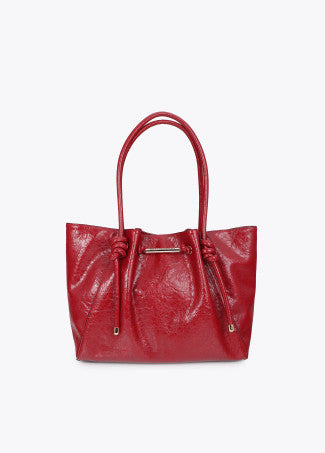 Shopper con Detalle Tubo Metálico con Logo Troquelado Rojo LF2604044