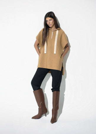 Capa Trico Camel Lola Casademunt