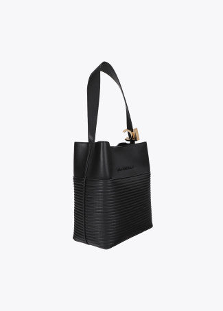 Shopper Efecto Piel Rayas Acolchadas y Detalle Bola Metálica Negro Lola Casademunt