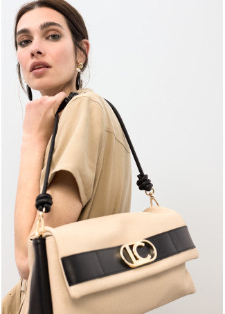Bandolera con Solapa Canvas y Efecto Piel Crudo-Negro Lola Casademunt LS2604077