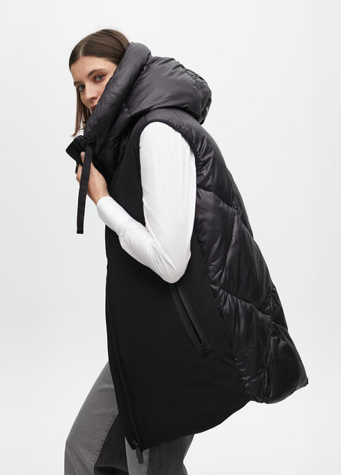 Chaleco plumas midi doble tejido NEGRO LF2501006.00N LOLA CASADEMUNT