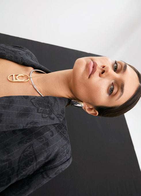 Collar corto rigido LOLA CASADEMUNT logo ovalado METAL-METAL LF2503022.2MM.U