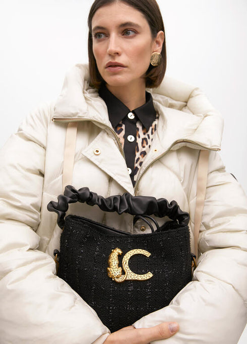 Bolso pequeño tweed asa fruncida y logo LC LOLA CASADEMUNT NEGRO LF2504013.00N.U