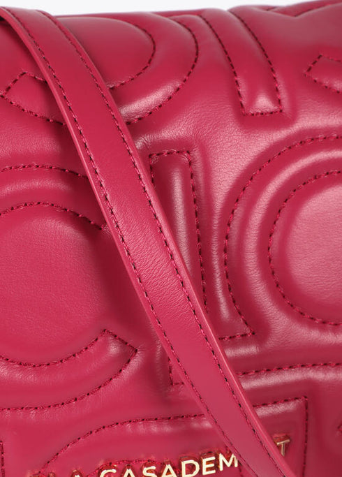 Bandolera acolchada logotipada en efecto piel con asa mix cadena MAGENTA U LF2504026.020.U LOLA CASADEMUNT