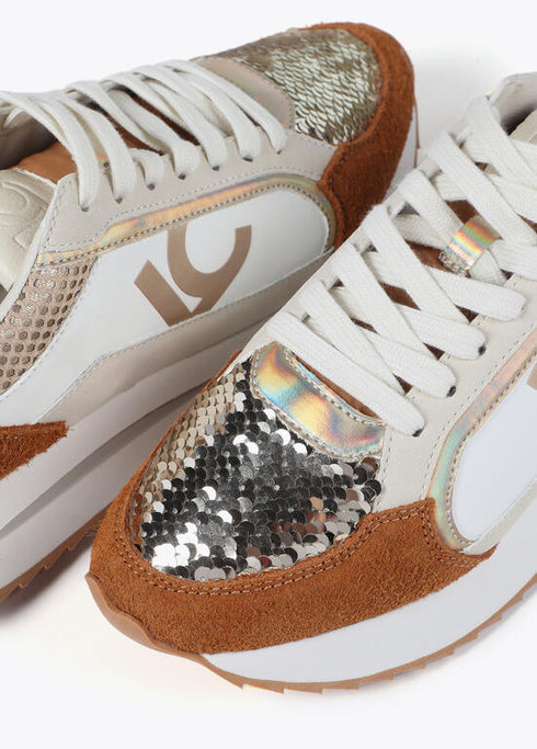 Deportiva con suela de diferentes texturas y detalles en piel LOLA CASADEMUNT MARRON LF2505009.057