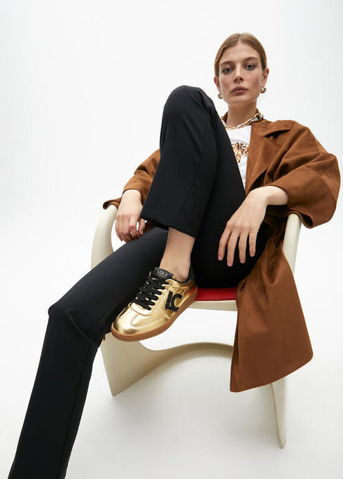 Deportiva metalizada y detalles en efecto purpurina DORADO LF2505029.0M2 LOLA CASADEMUNT