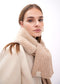 Bufanda combinada de punto y tejido efecto pelo CRUDO U LF2507030.001.U LOLA CASADEMUNT