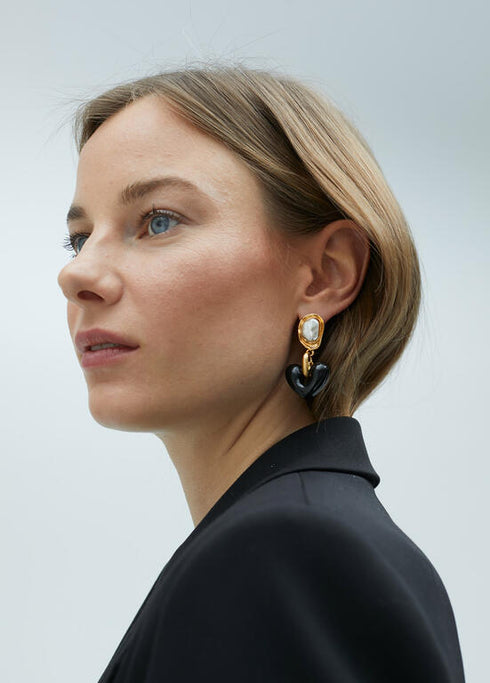 Pendientes LOLA CASADEMUNT perla y corazon METAL- NEGRO