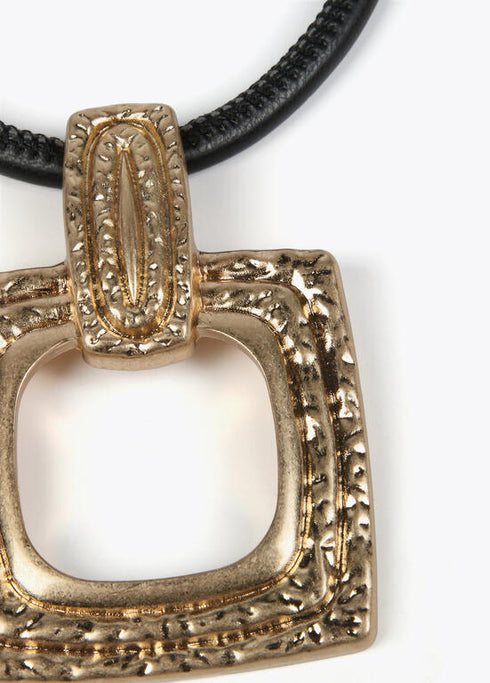 Collar LOLA CASADEMUNT con cuadrado textura DORADO