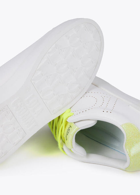 Deportiva LOLA CASADEMUNT con detalle LC perforado BLANCO-AMARILLO