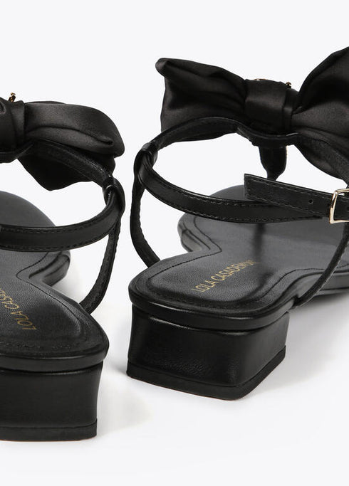 Sandalia LOLA CASADEMUNT de dedo con detalle lazo y pedrería NEGRO