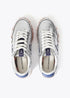 Deportiva en Material Metalizado Lola Casademunt