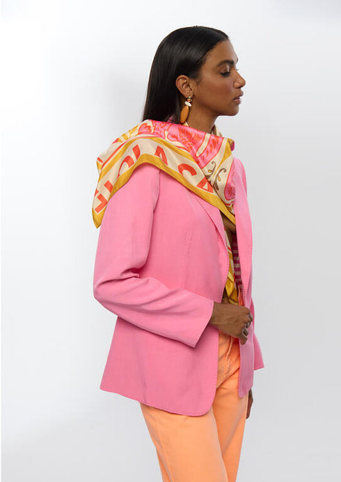 Pañuelo satinado con diferentes motivos florales y tigres ROSA-AMARILLO