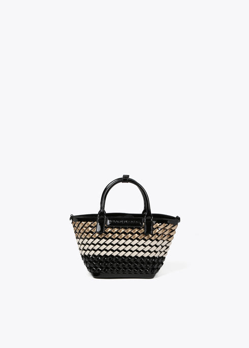 Mini cesto LOLA CASADEMUNT material trenzado de charol en tres tonos NEGRO- CRUDO